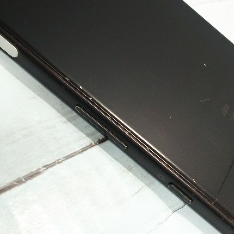 SONY Xperia XZs SOV35 au �֥�å�  663
