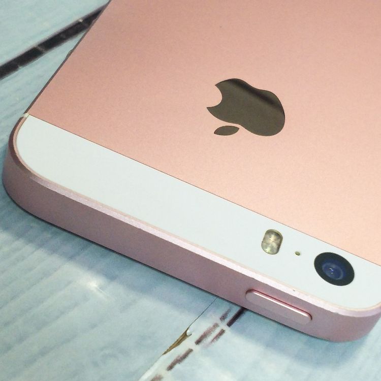 docomo iPhoneSE 64GB �������������  902