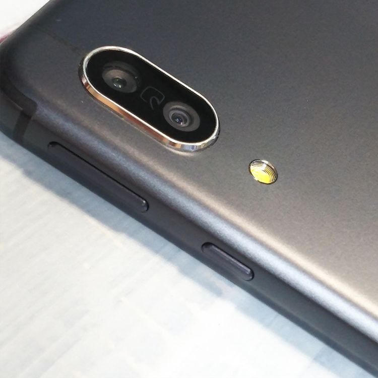 docomo AQUOS sense3 SH-02M �֥�å�  523