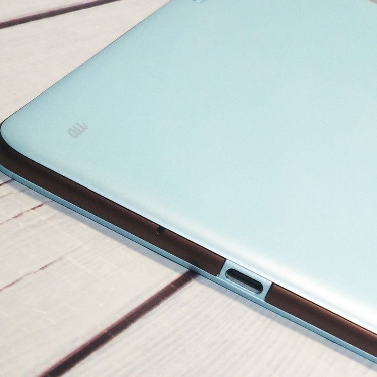 au KYOCERA Qua tab QZ8 ���祳�ߥ�� KYT32  506