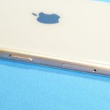 au iPhone8 64GB �������  143