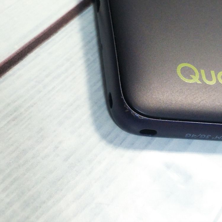 au Qua phone QZ ������ KYV44 ����ǥ���  366