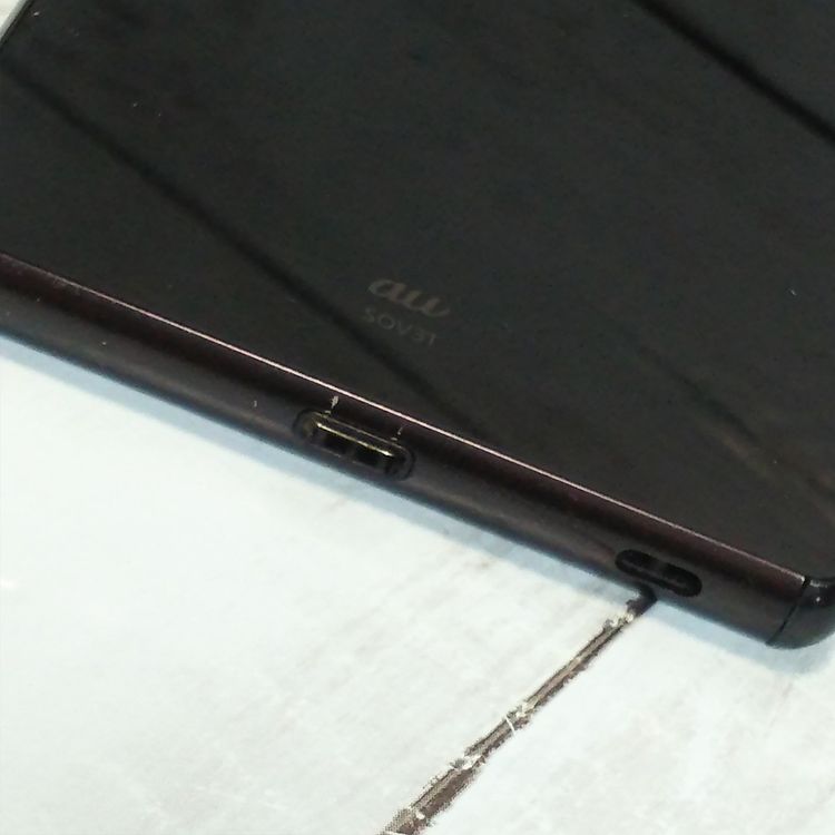 SONY au Xperia Z4 SOV31 Black  275