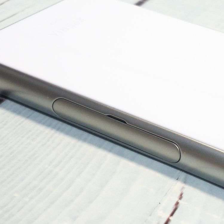 docomo Xperia Ace SO-02L �ۥ磻��  170