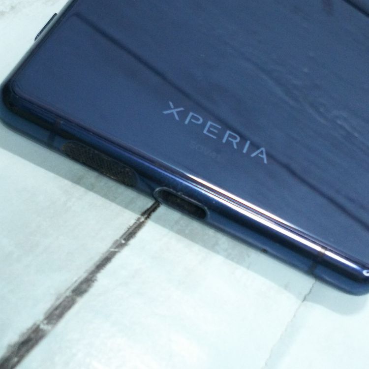 au Xperia5 SOV41 �֥롼  362