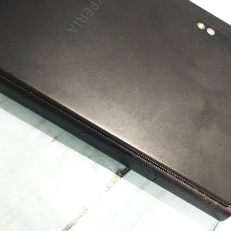 SONY Xperia XZs SOV35 au �֥�å�  320