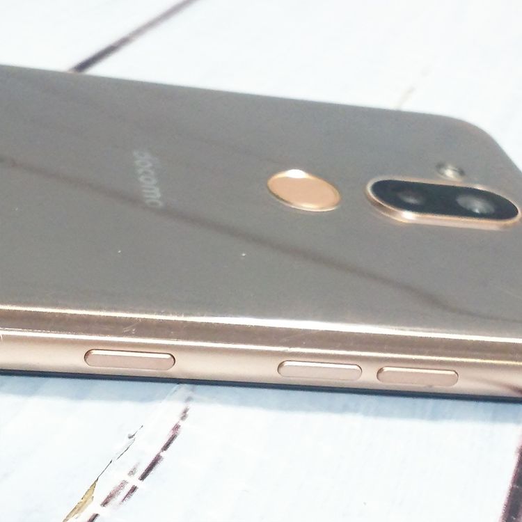 docomo LG style 2 L-01L �������  315