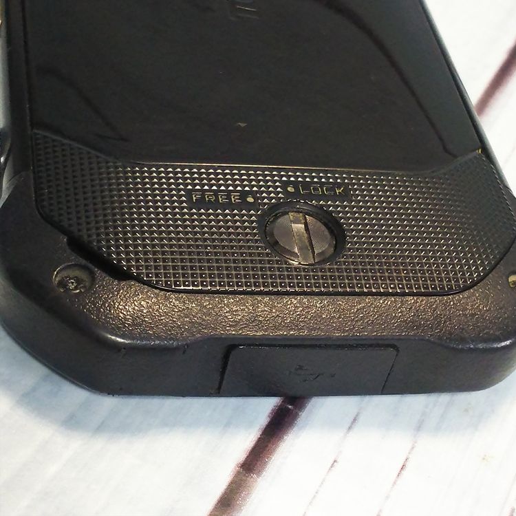 au KYV41 TORQUE G03 �֥�å� KYOCERA  877