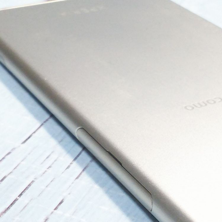docomo Xperia XZ1 SO-01K Warm Silver  499