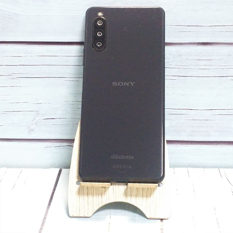docomo Xperia 10 II SO-41A �֥�å�  811