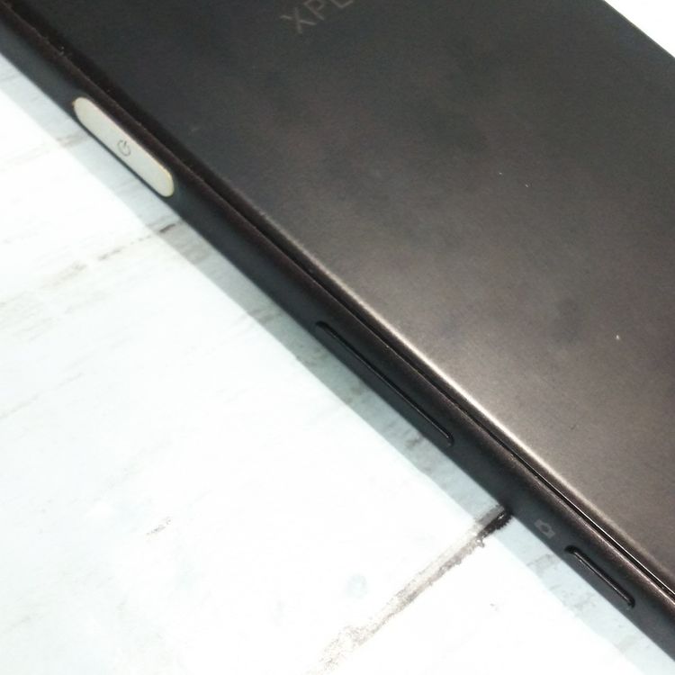 SONY Xperia XZs SOV35 au �֥�å�  320