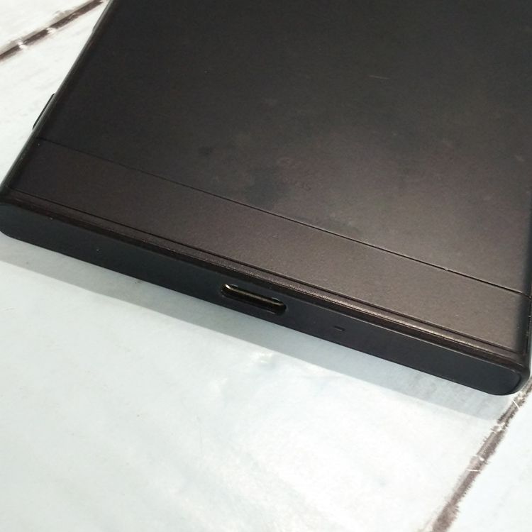 SONY Xperia XZs SOV35 au �֥�å�  913