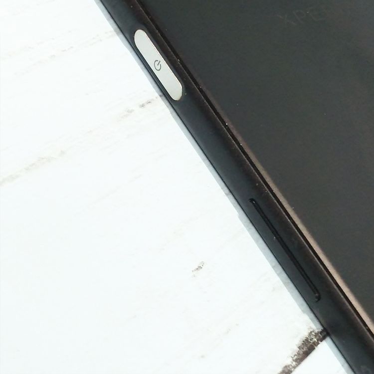 SONY Xperia XZs SOV35 au �֥�å�  691