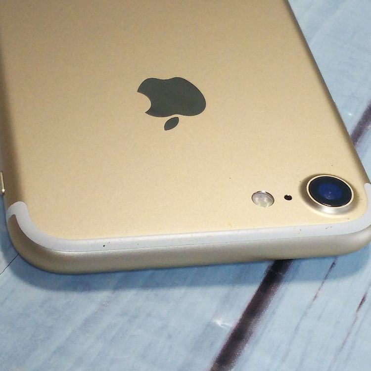 docomo iPhone7 32GB �������  989