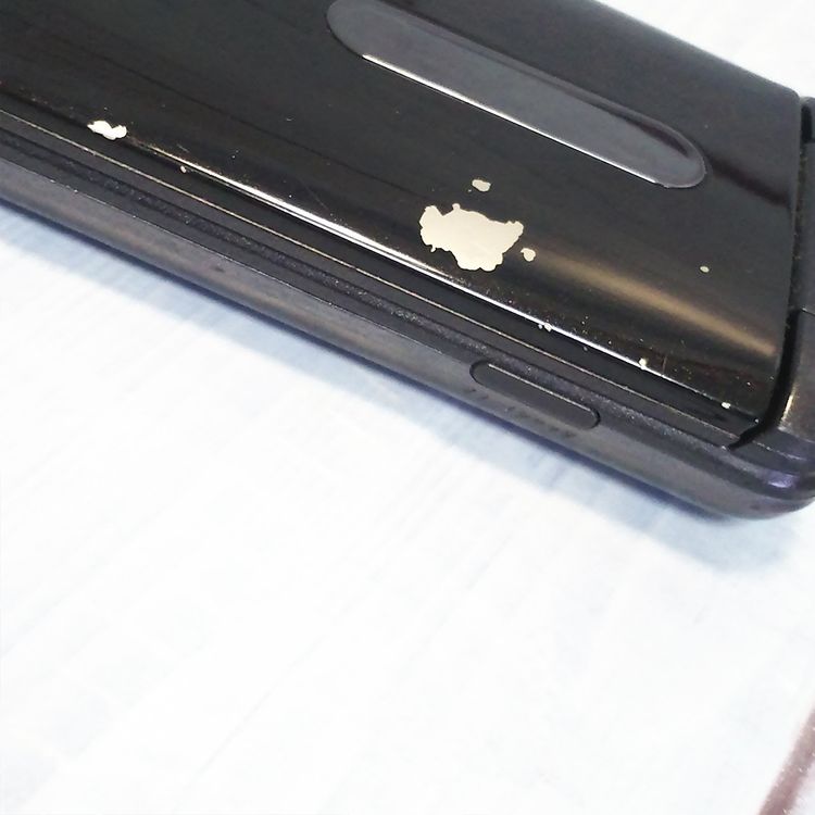 KYOCERA au GRATINA 4G BLACK KYF31  544