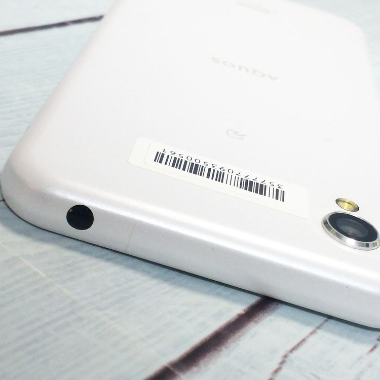 au AQUOS sense2 SHV43 Silky White  561