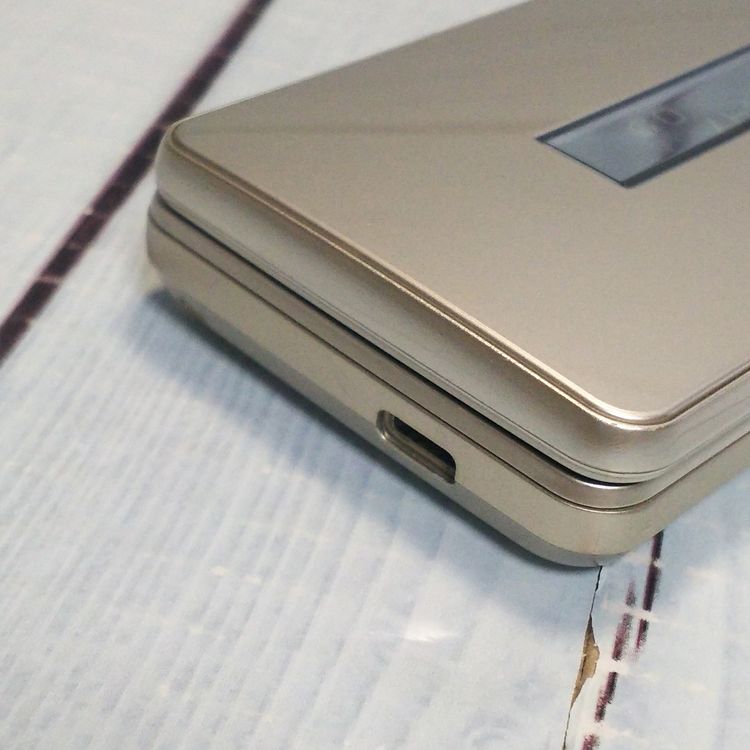 docomo SH-02L AQUOS �������� �������  384