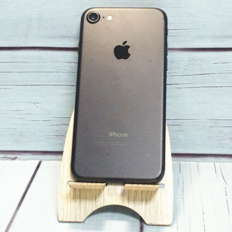 SoftBank iPhone7 32GB �֥�å�  239