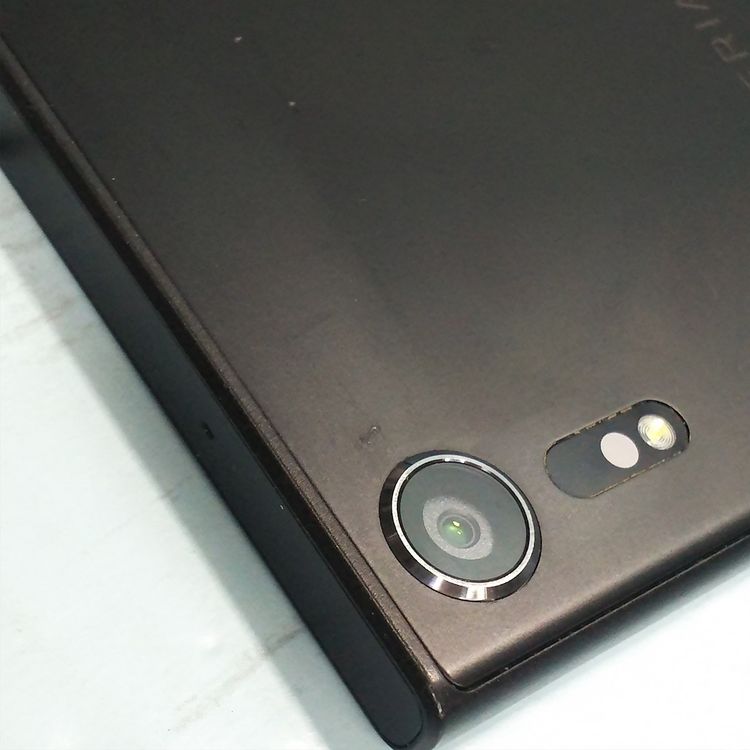 SONY Xperia XZs SOV35 au �֥�å�  406