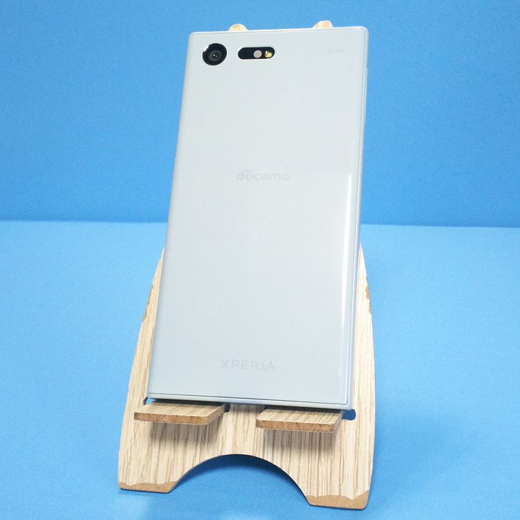docomo Xperia X Compact SO-02J �ߥ��ȥ֥롼  303
