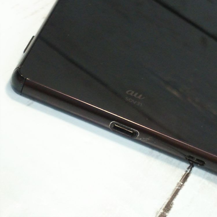 SONY au Xperia Z4 SOV31 Black  060