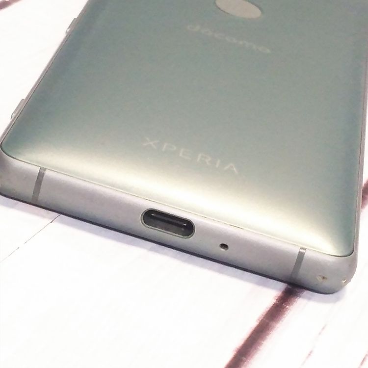 docomo SONY Xperia XZ2 Compact ���꡼�� SO-05K  120