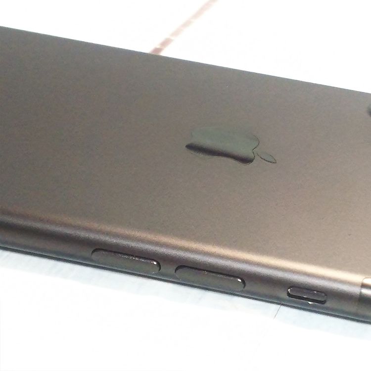 au iPhone7 �֥�å� 32GB  195