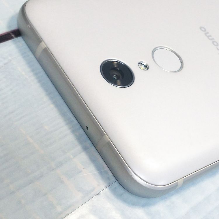 docomo LG style L-03K White �ۥ磻��  301