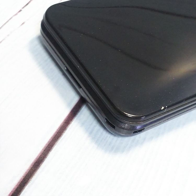 KYOCERA au GRATINA 4G BLACK KYF31  668