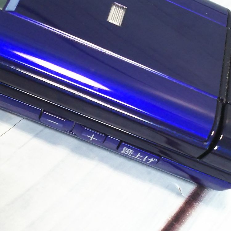 au KYOCERA ���󤿤󥱡����� KYF32 �֥롼 365