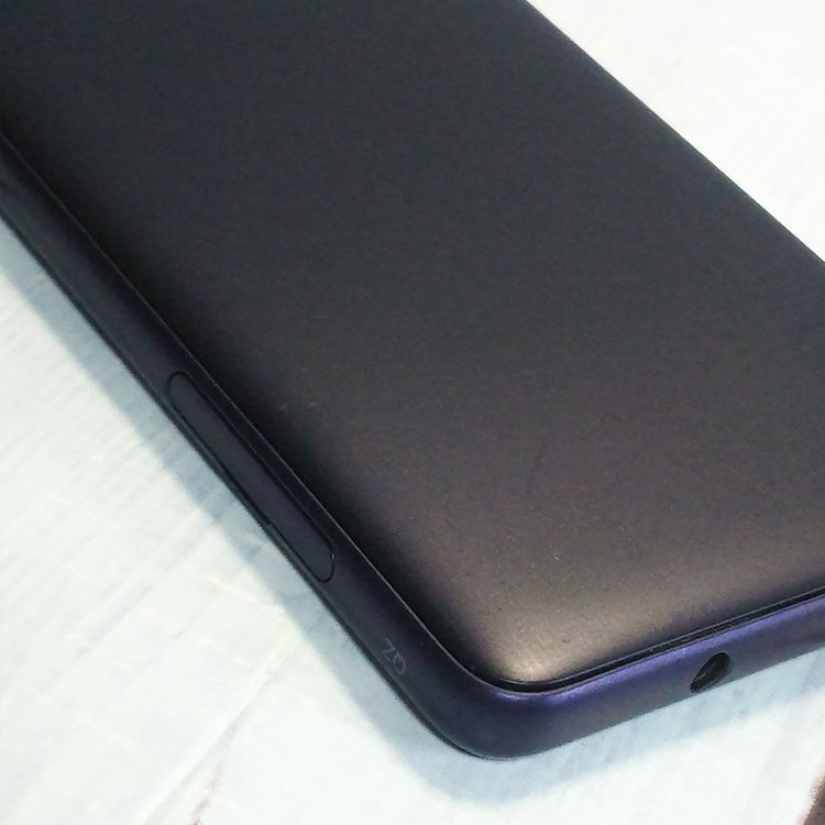 au Qua phone QZ ������ KYV44 ����ǥ���  828