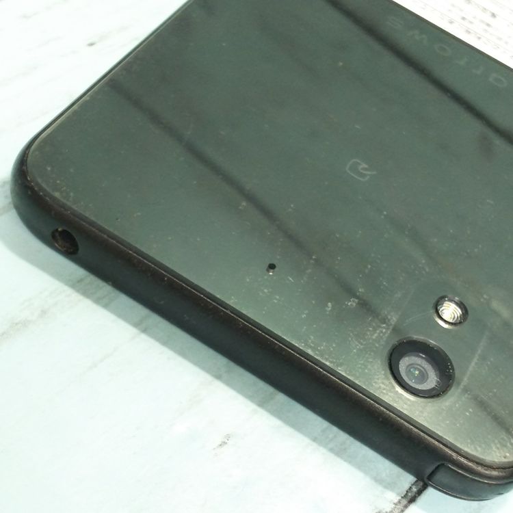 FUJITSU(�ٻ��̡� arrows Be 32GB �֥�å� F-04K docomo  040