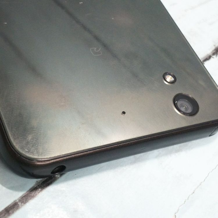 FUJITSU(�ٻ��̡� arrows Be 32GB �֥�å� F-04K docomo  068