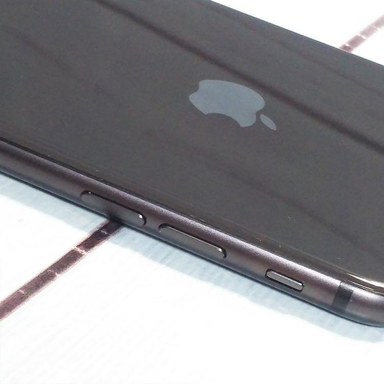 SoftBank iPhone8 64GB ���ڡ������졼  617