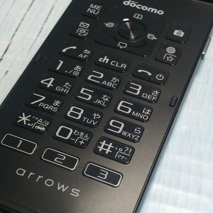docomo arrows �ٻ��� �������� F-03L �֥�å� [������]  333