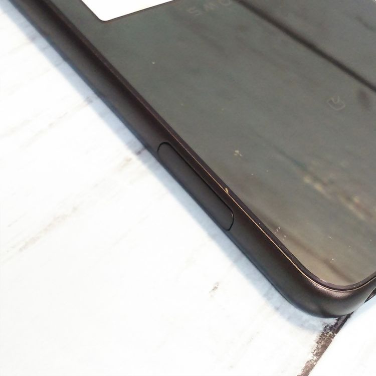 FUJITSU(�ٻ��̡� arrows Be 32GB �֥�å� F-04K docomo  969