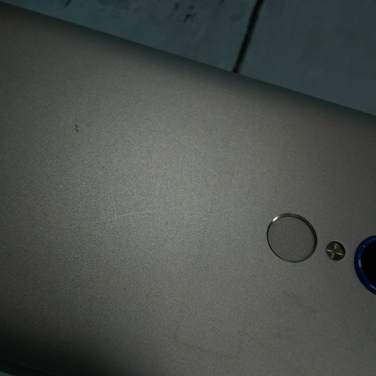 ZTE Blade V580 ����С�  730