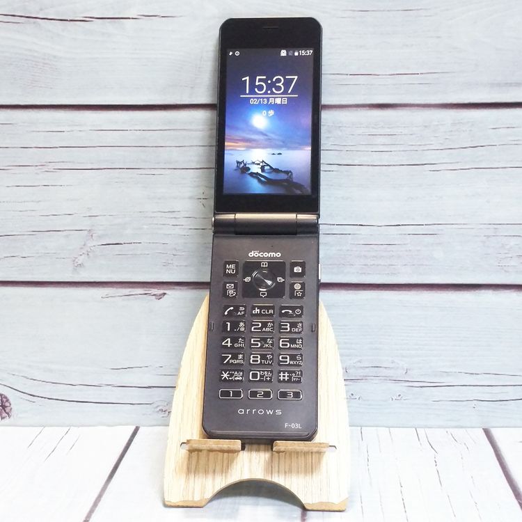 docomo arrows ٻ  F-03L ֥å  046