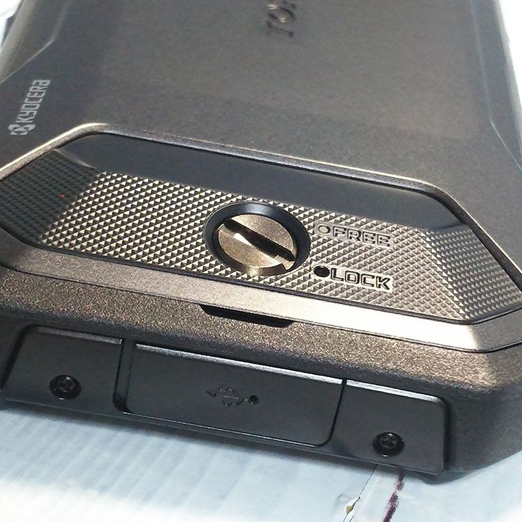 au ������ TORQUE 5G KYG01 �֥�å�  492