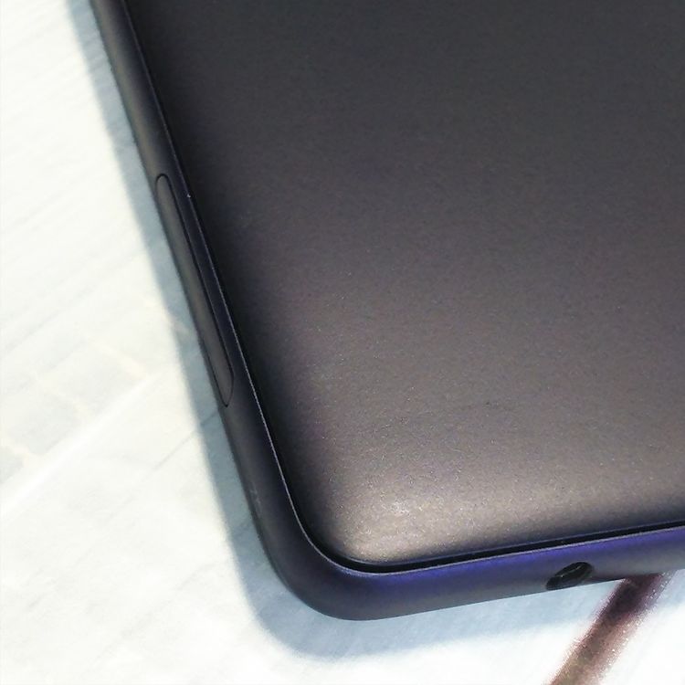 au Qua phone QZ ������ KYV44 ����ǥ���  820