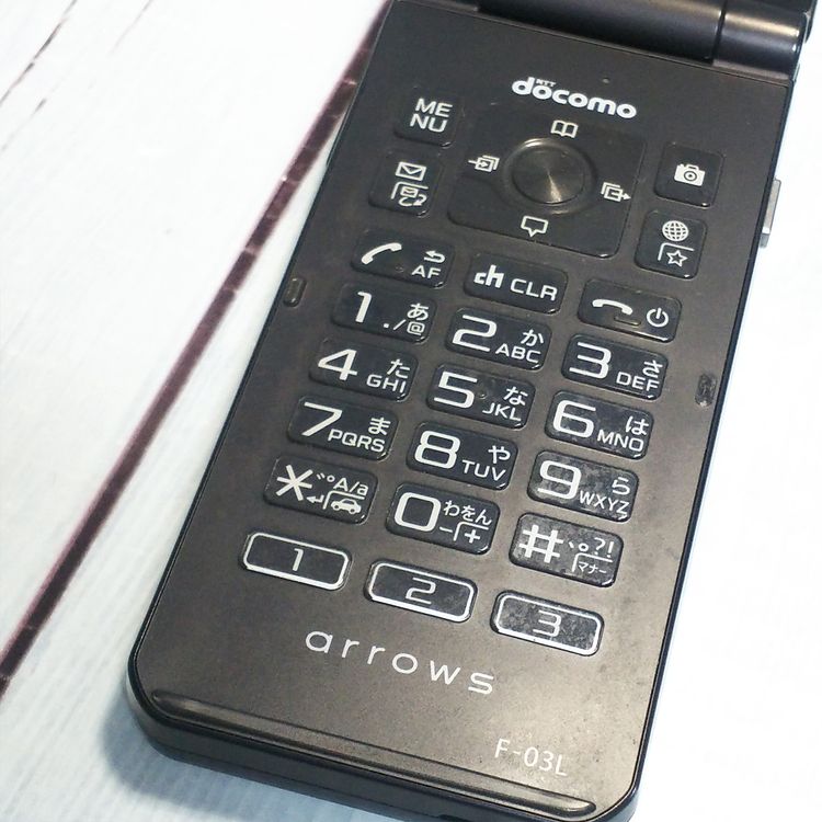 docomo arrows �ٻ��� �������� F-03L �֥�å�  926
