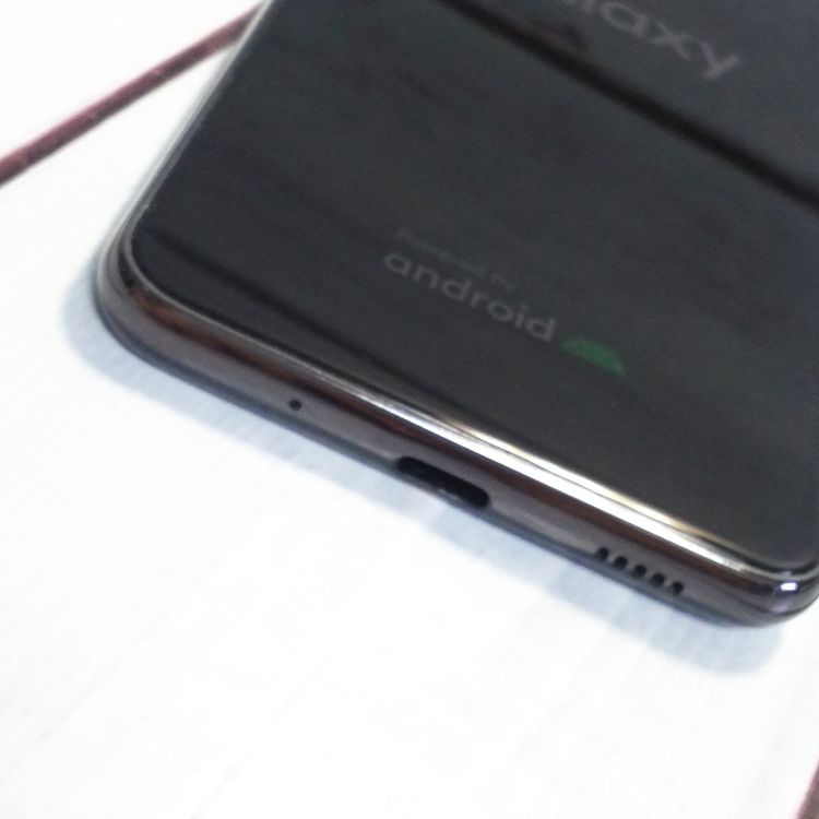 au Galaxy A20 SCV46 Black  766