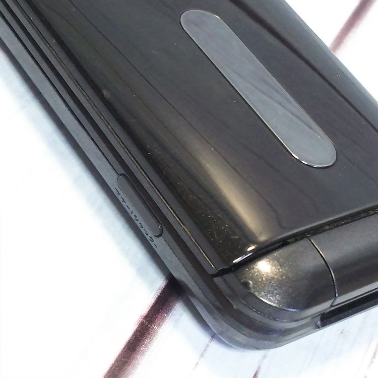 KYOCERA au GRATINA 4G BLACK KYF31  527