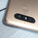 LG au isai Beat LGV34 GOLD �������  ���� 440