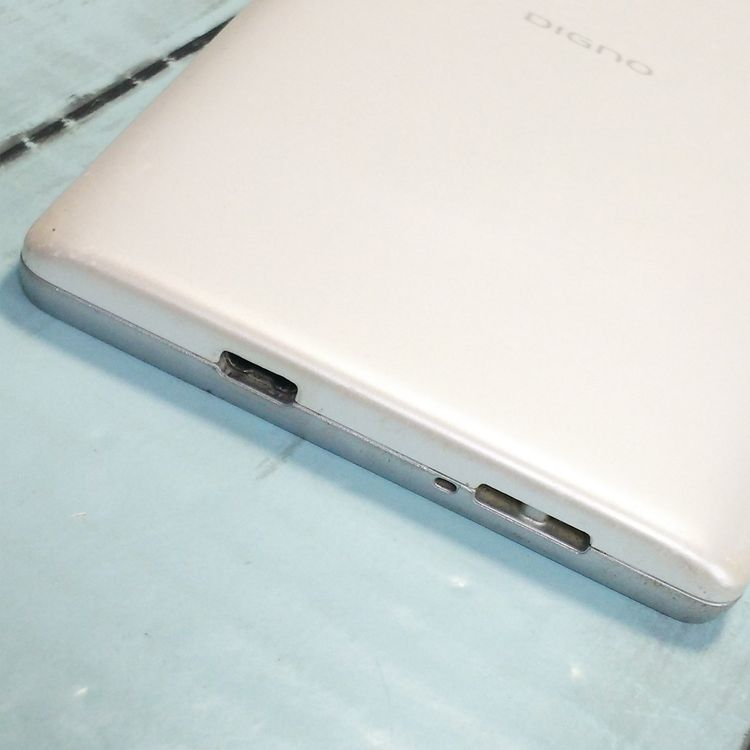 KYOCERA UQ Qua phone QX KYV42 �ۥ磻��  024