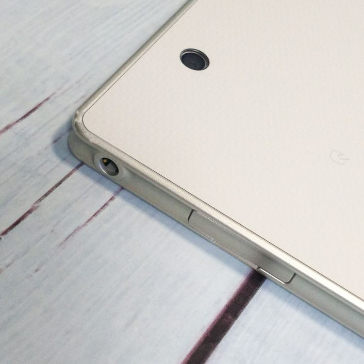 docomo arrows Tab F-02K White �ۥ磻��  883