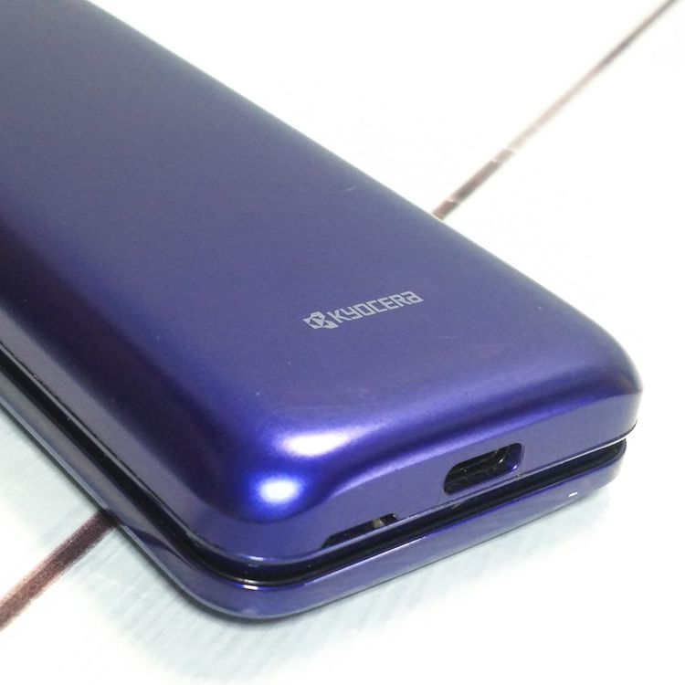 au ���󤿤󥱡����� ������ KYF41 �������֥롼  117