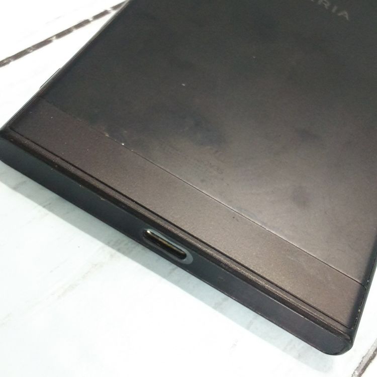 SONY Xperia XZs SOV35 au �֥�å�  320