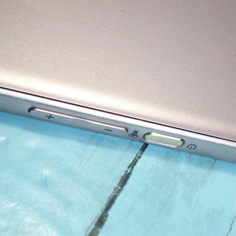 Y!mobile ������ ���󤿤󥹥ޥ� 705KC �ԥ�  581