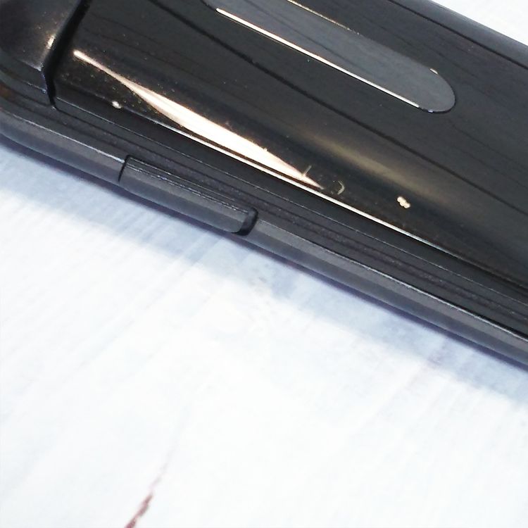 KYOCERA au GRATINA 4G BLACK KYF31  541